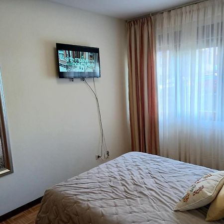 Apartamento Araceli Proximo A Clinica Oftalmologica Fdez Vega Apartment Oviedo Exterior foto