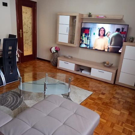 Apartamento Araceli Proximo A Clinica Oftalmologica Fdez Vega Apartment Oviedo Exterior foto